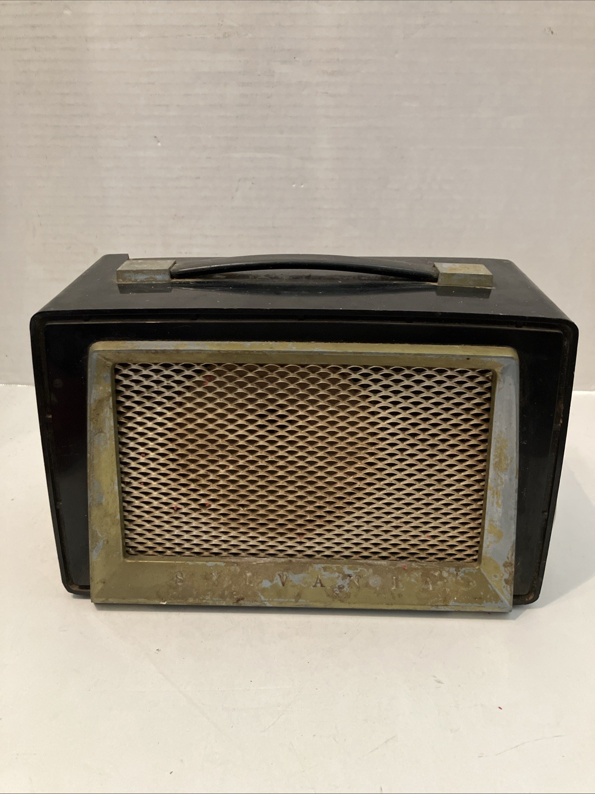 Vintage 1950’s Sylvania Model No. 614 AM Radio Parts And Repair Only