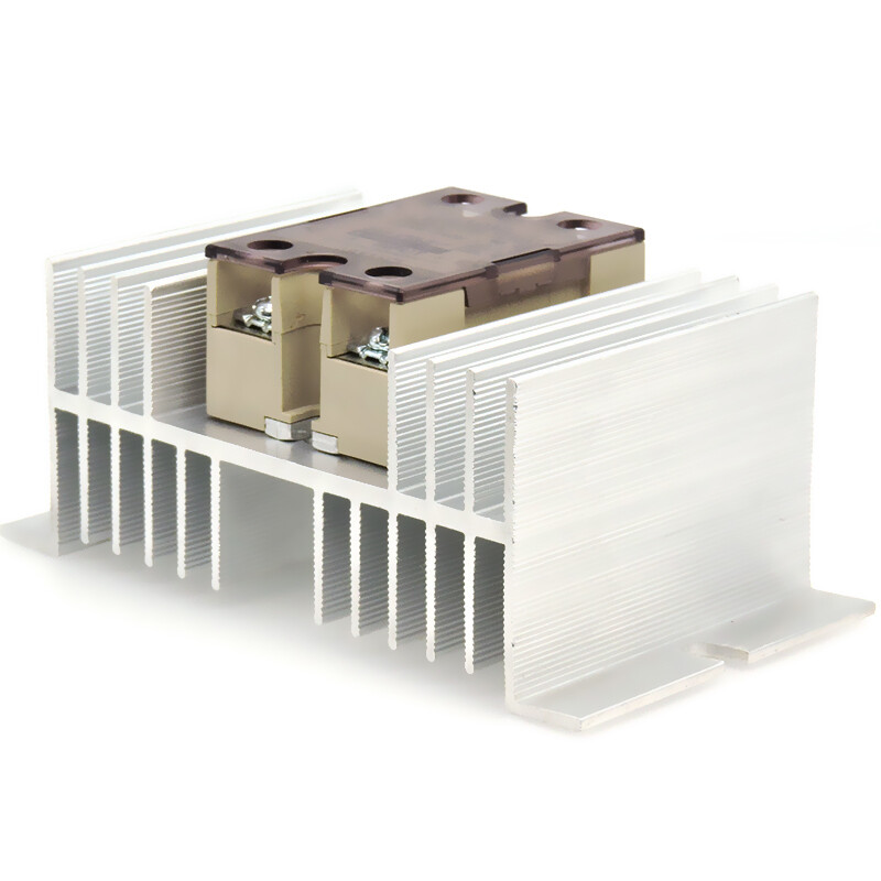 1pcs OMRON Solid State Relay G3NB-225B-1 25A 5-24VDC