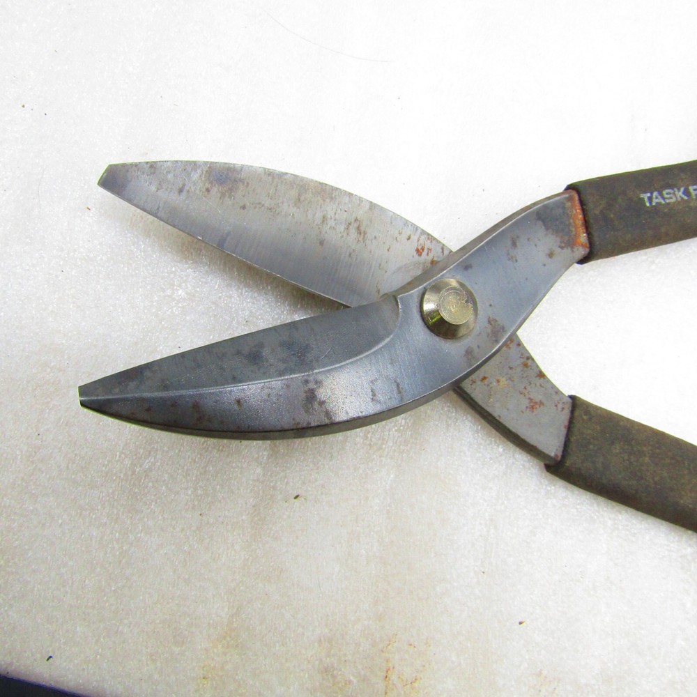 Shears & scissors, inc. Wiss