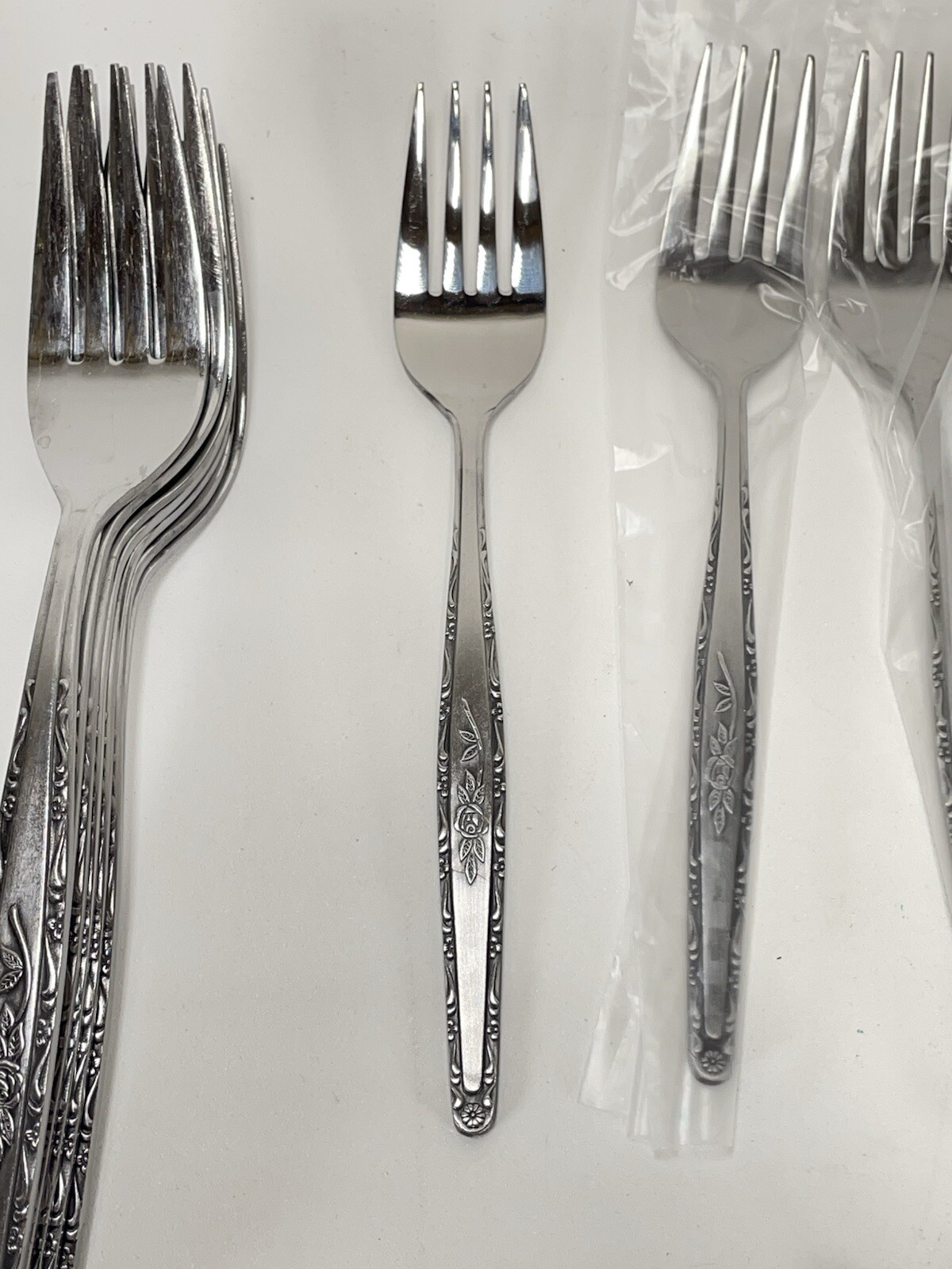 Interpur Single Rose Flatware Stainless Steel Korea 36 pieces 7 sets