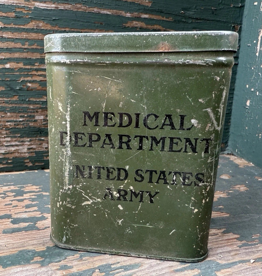 US Army Medical Department Metal First Aid Tin Military Surplus Box Pocket Tin