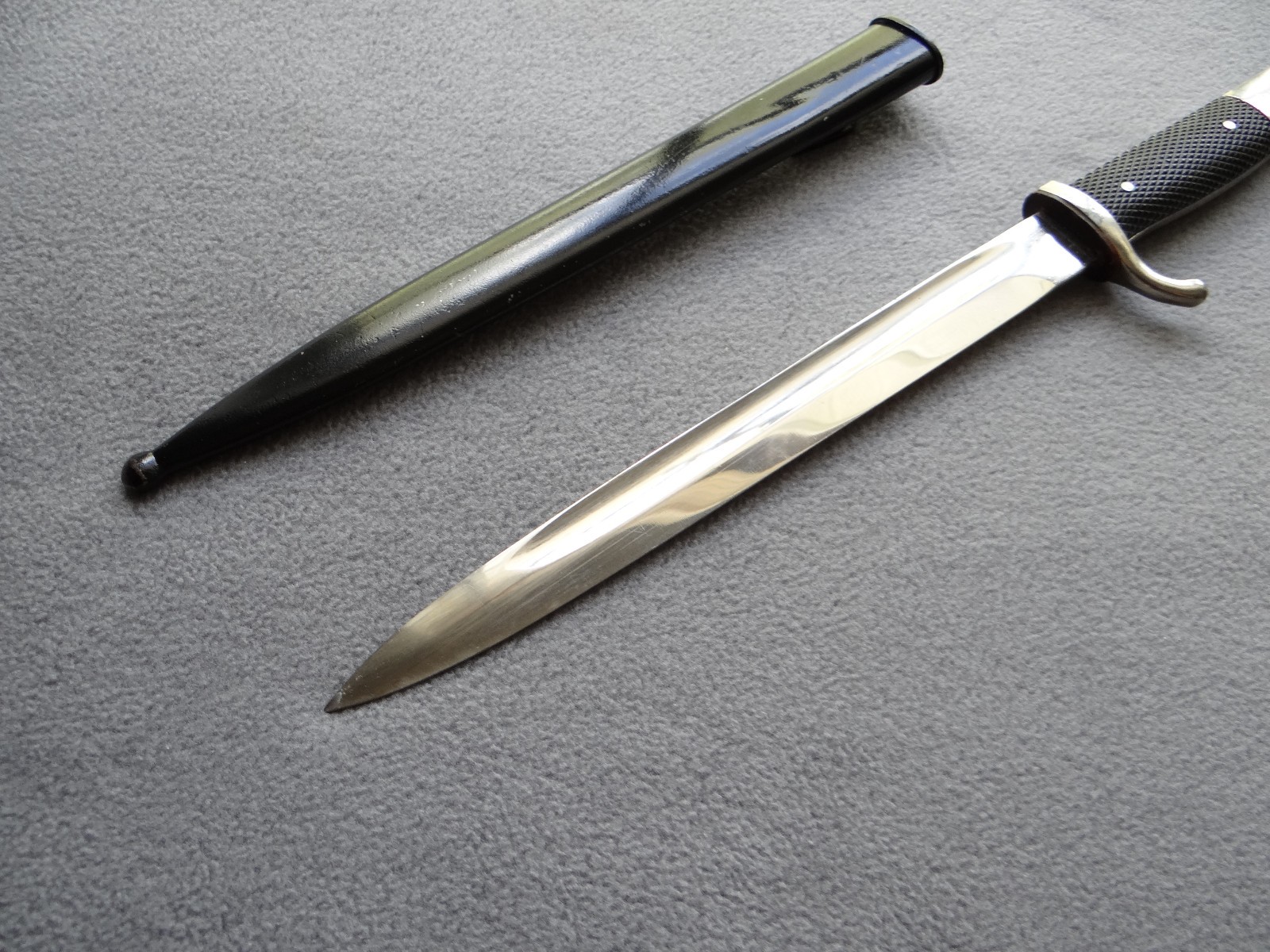 German WKC Knight Head Dress Bayonet with Metal Scabbard, WWII