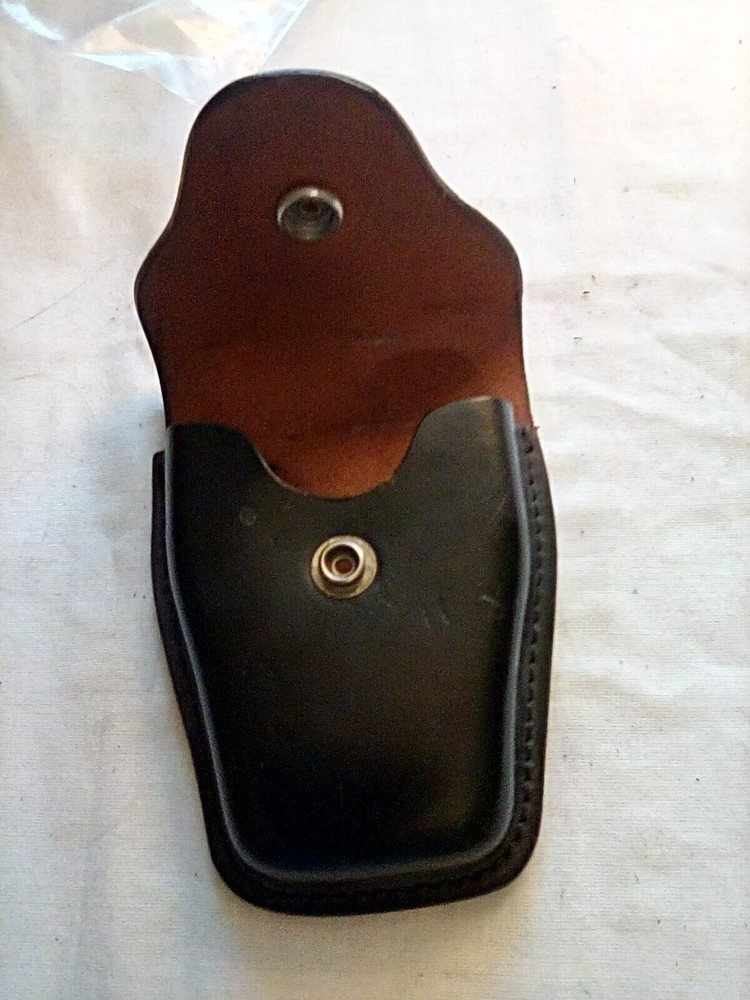 Jay Pee handcuff case leather