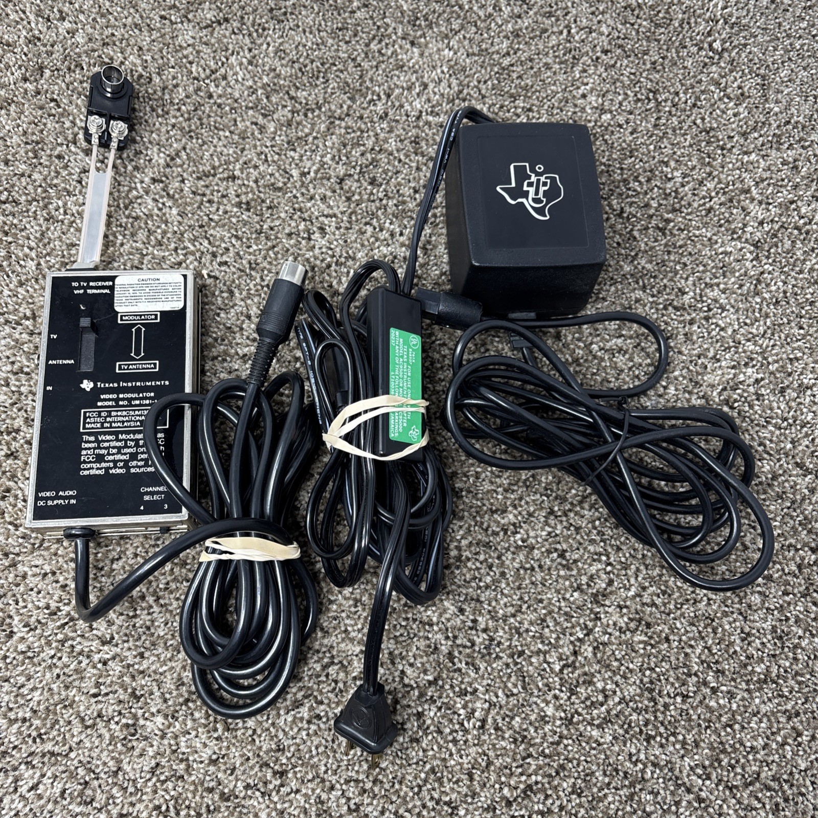 Texas Instruments TI-99/4A Home Computer In Box TESTED With Cables Games