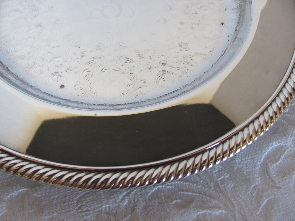 Vintage International Silver Co-Silver plate-10" Tray with Divided Glass Insert