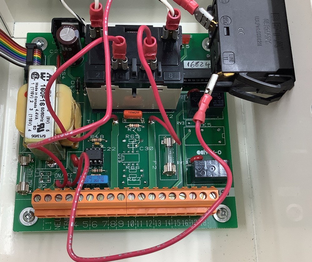 Mould-Tek VIM-501P 115V Digital Panel Vacuum Loader Control (B542)