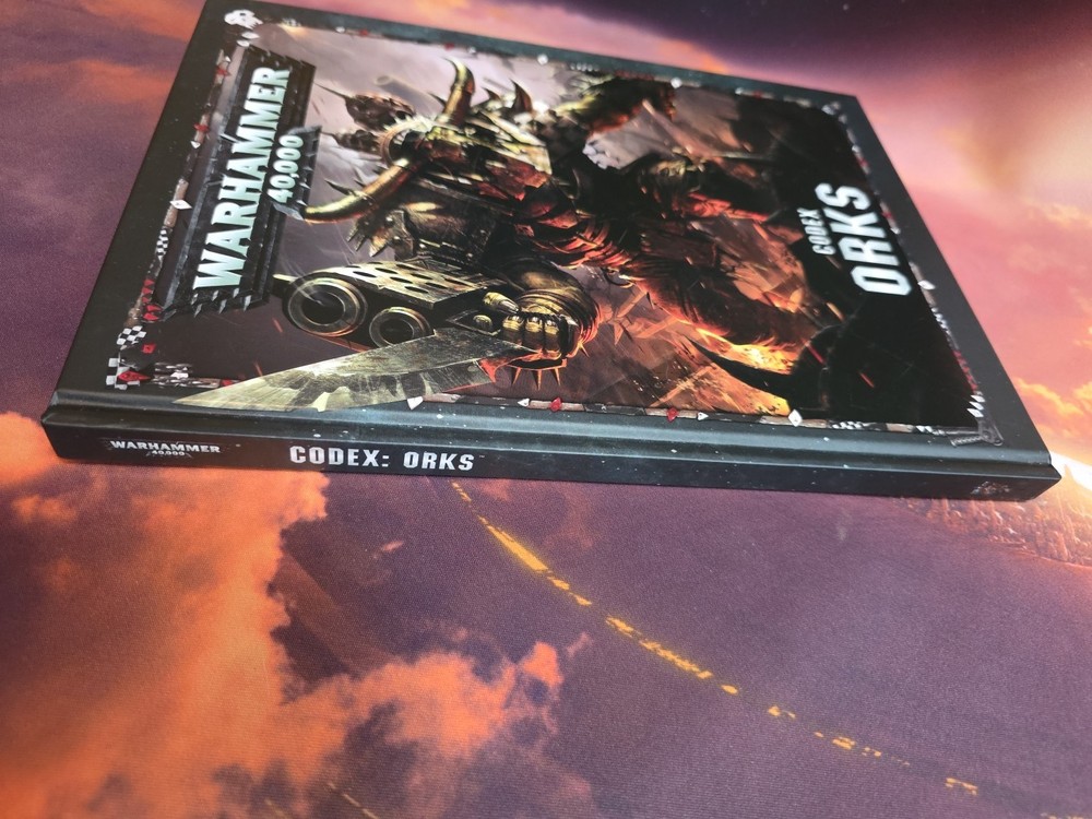 New Warhammer 40k Codex Space Orks GW Hardback 8th Edition Great Shape