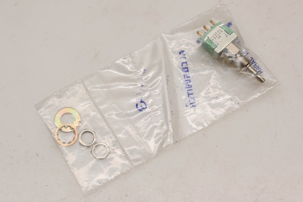 Alco MPA106F Push-Button Switch NOS