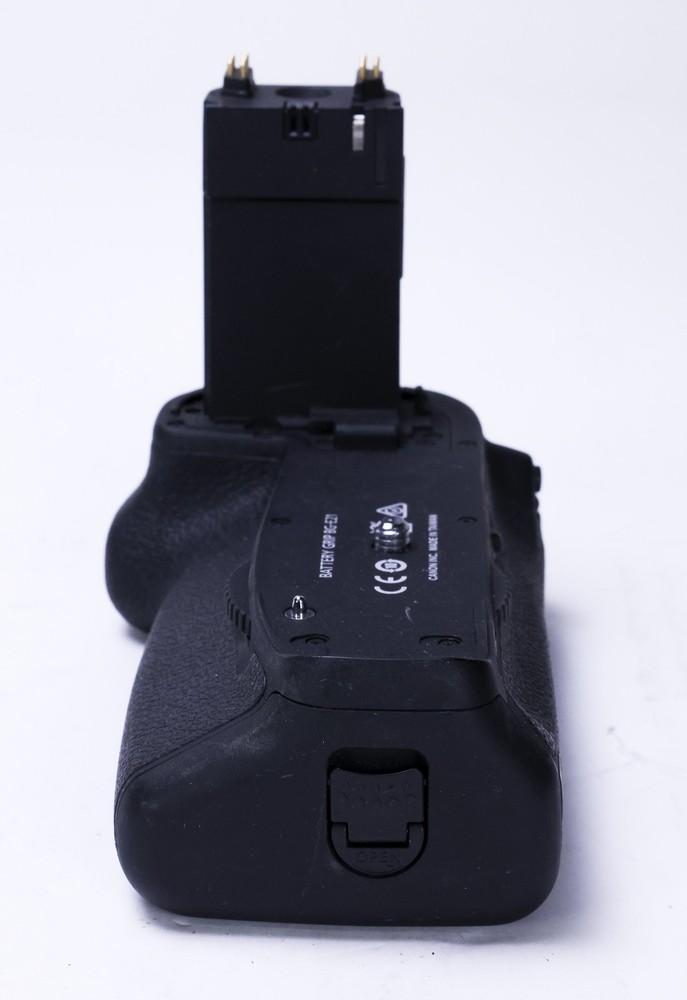 Canon BG-E21 Battery Grip for EOS 6D Mark II