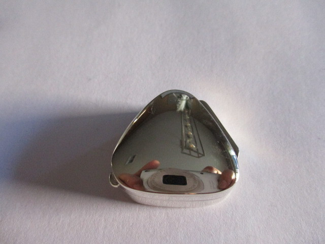 Sterling silver Tri Angle shape pill box Smooth style gorgeous new design