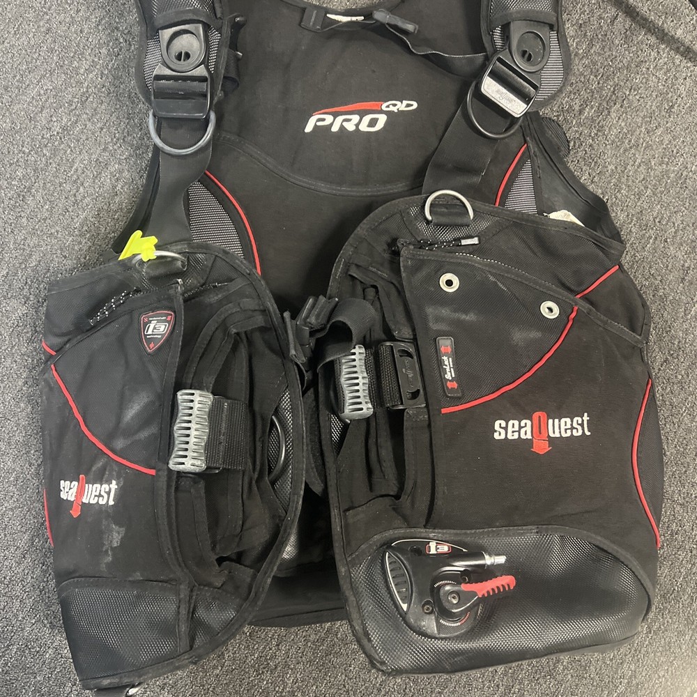 SeaQuest Pro QD Size Large Nice**Divers Best
