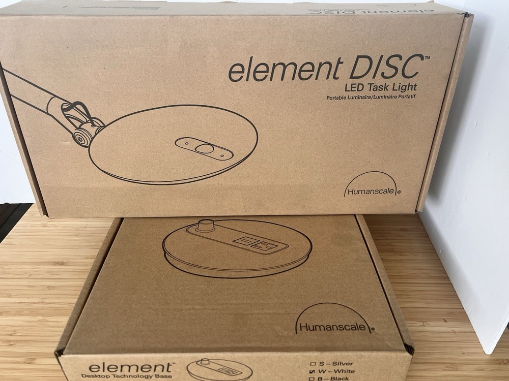 Humanscale Disc Task Light W/tech Charging base- White open-box, New