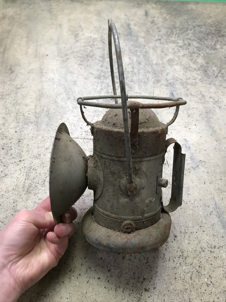 Vintage Empire Powerlite Coal Mine Traffic Train 6 Volt Lantern Untested Barn
