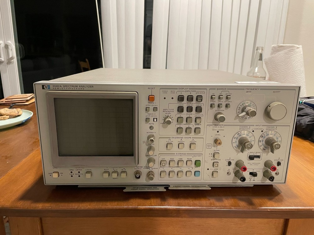 HP 3582A Dual-Channel Dynamic Signal Analyzer - White - UNTESTED