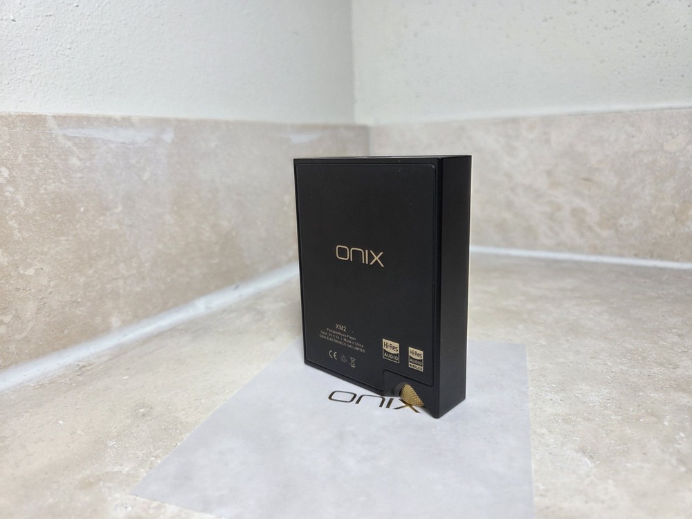 Onix XM2 + Leather Case bundle - Used