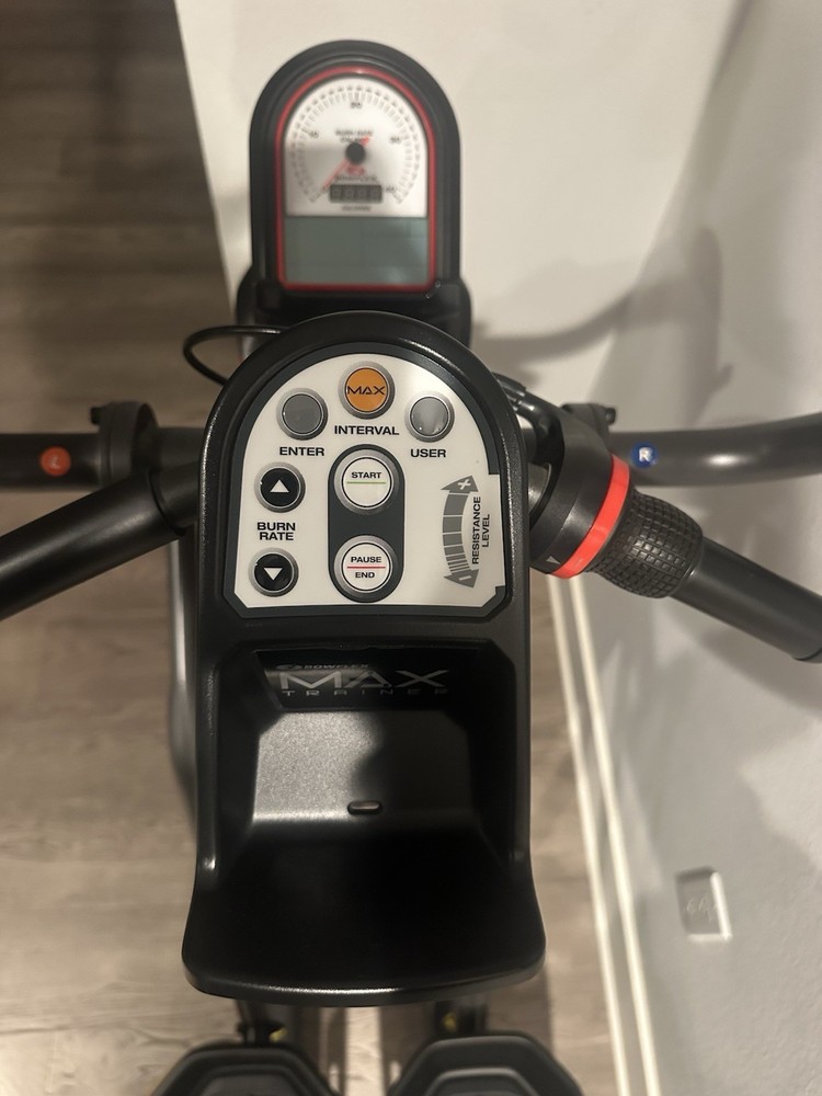 Bowflex Max Trainer M3 Eliptical - Black (100358) ( local pick up)