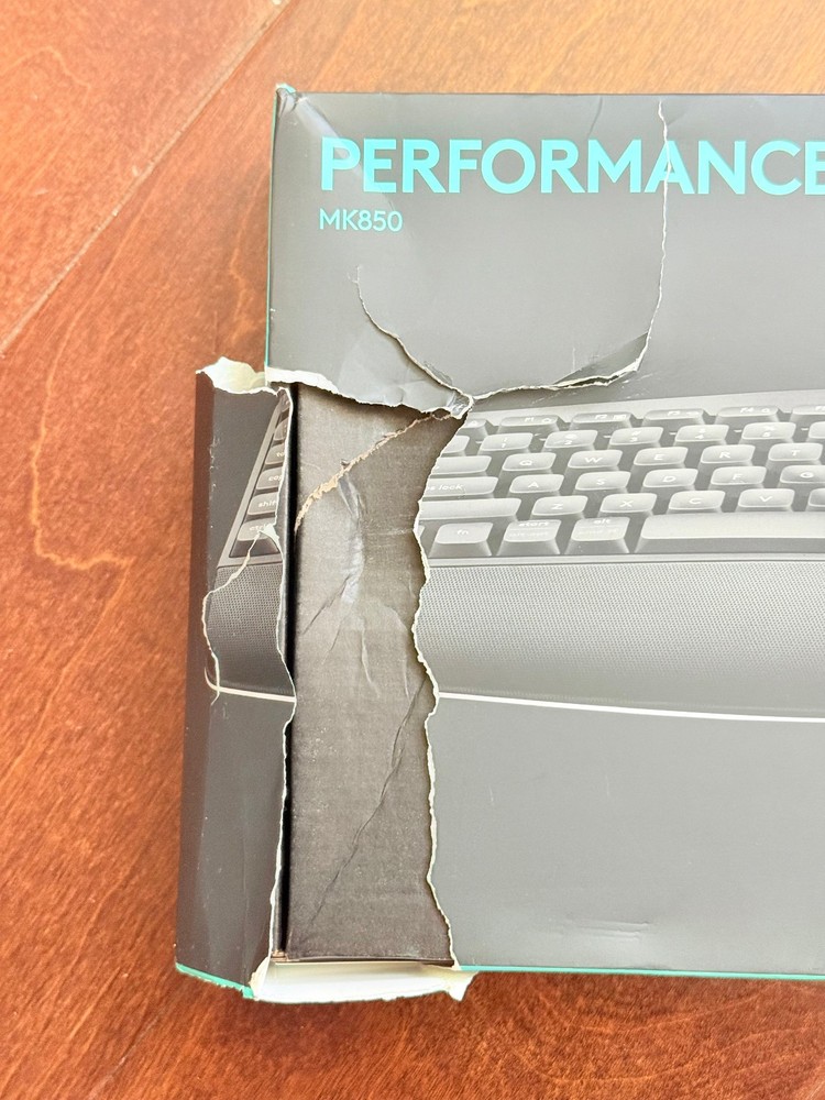 *NEW -Ugly Box* Logitech MK850 Performance Wireless Mouse and Keyboard Combo