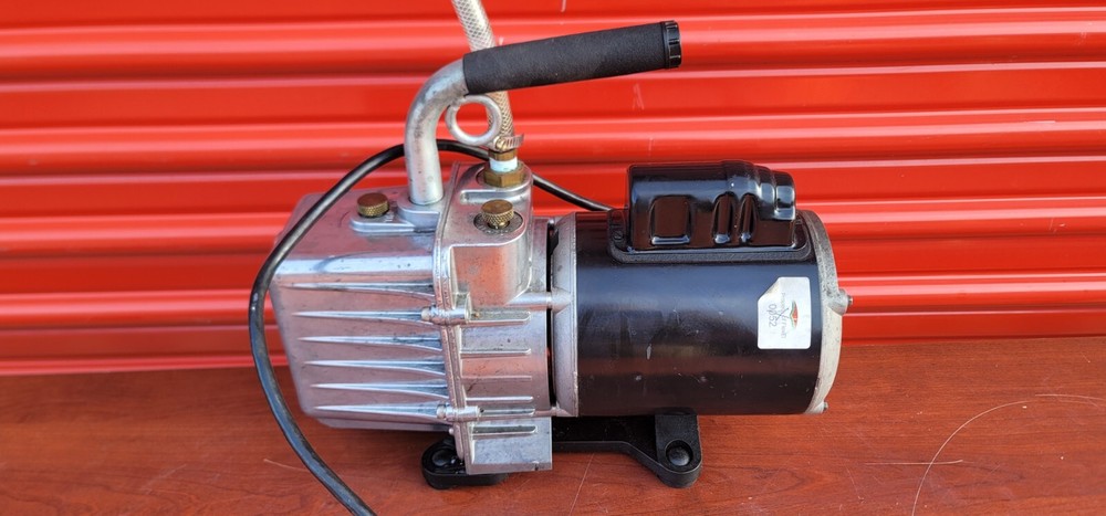 FISCHER LAV-3 HIGH VACUUM PUMP