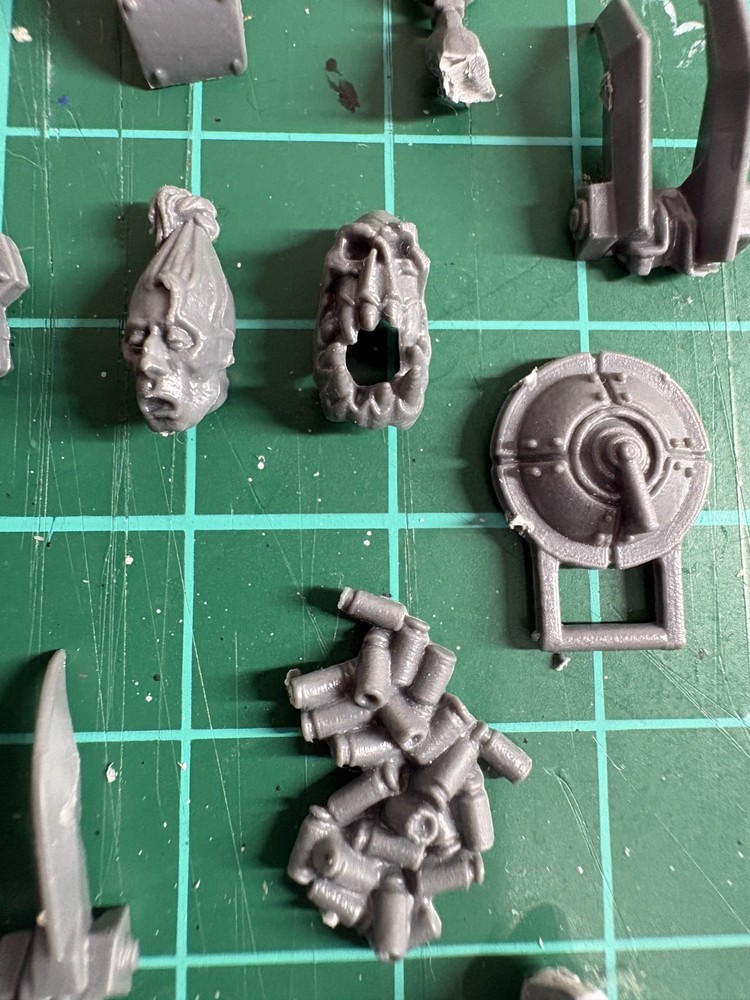 Warhammer 40K Orks Mega Bits Lot| Heads Weapons & Accessories Bundle | Kitbash