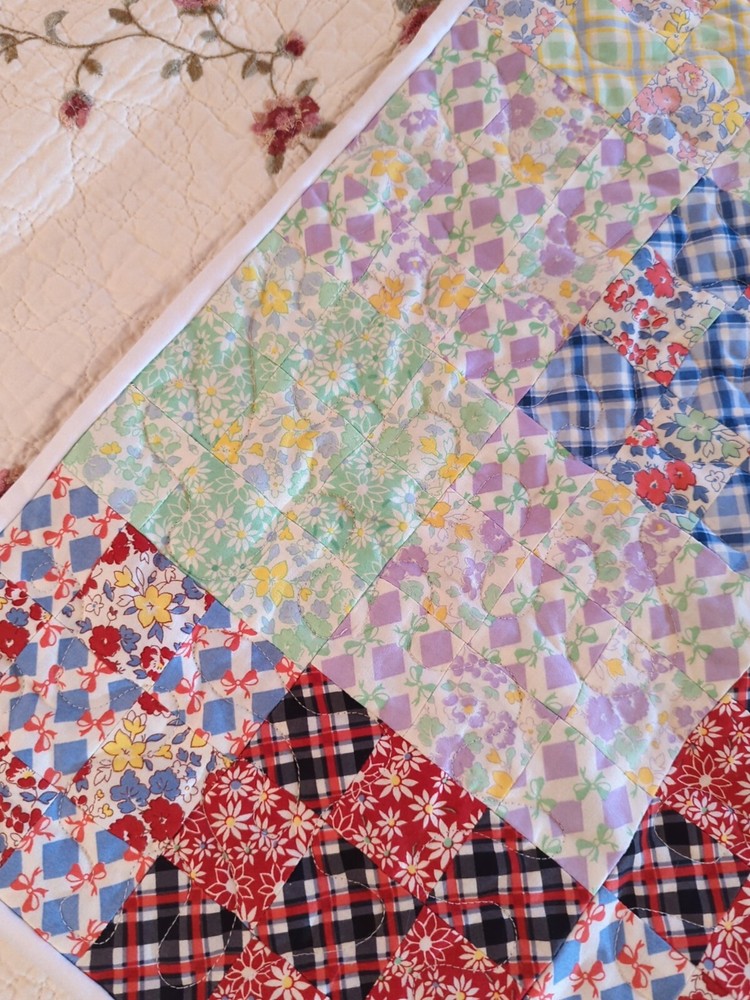 Hand Made Patchwork 9 Patch Quilt Hand Pieced Machine Quilted Lap Crib 36 X 41