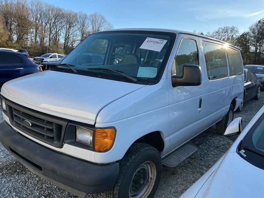 Fuse Box Engine Fits 05-08 FORD E150 VAN 4908570