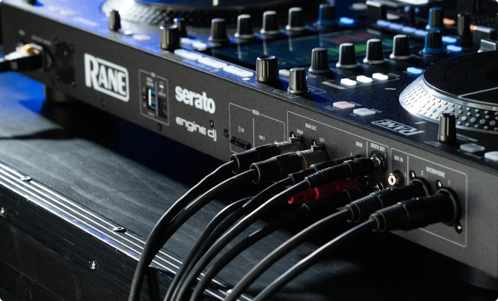 Rane System One DJ Controller for Serato Pro w/ Dual Motorized Platters