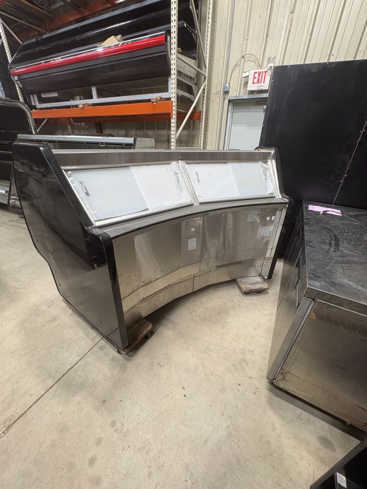 Hill Phoenix 100" Deli display case