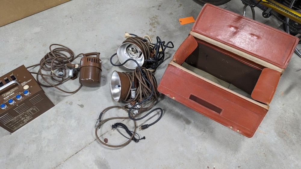 Speedotron D802 2 Light Studio Package