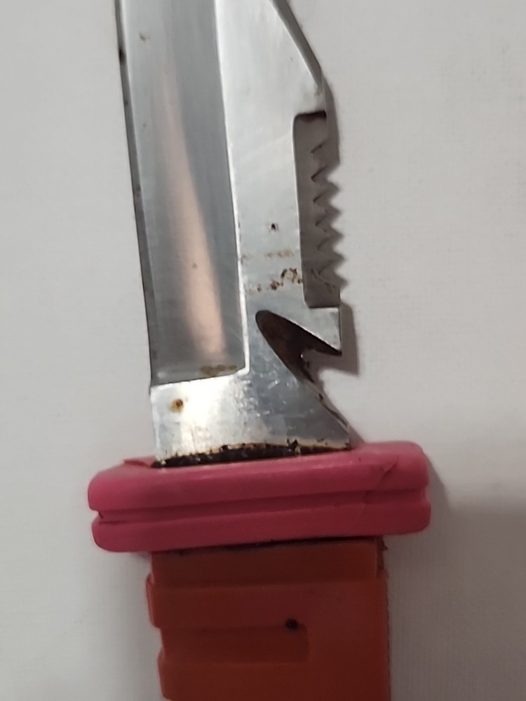 Pink Diving Knife With Sheath