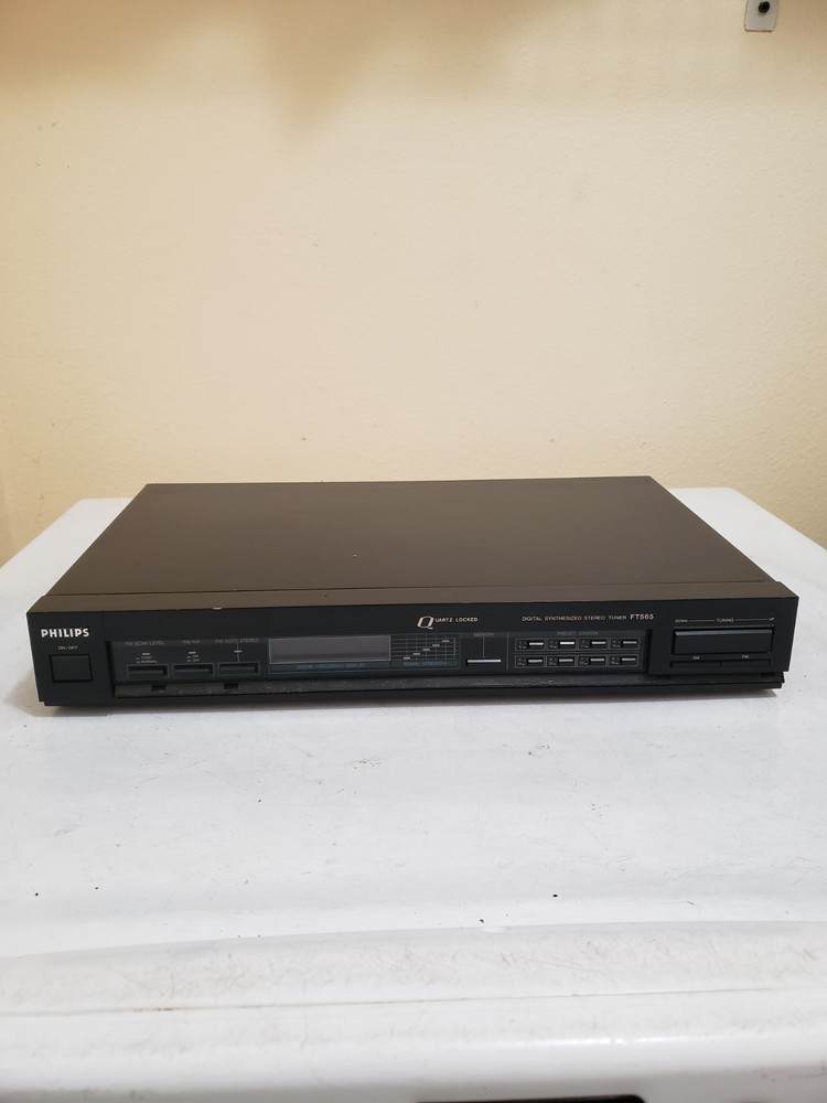 Philips Digitsl Synthesized Stereo Tuner FT565