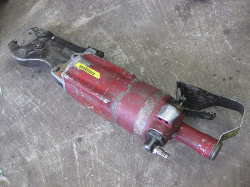 Chicago Pneumatic CP-0351 Compression Riveter