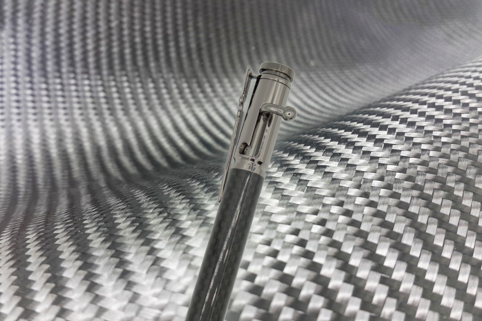 Bolt Action Pen in Gun Metal with Carbon Fiber Barrel PU Leather Case