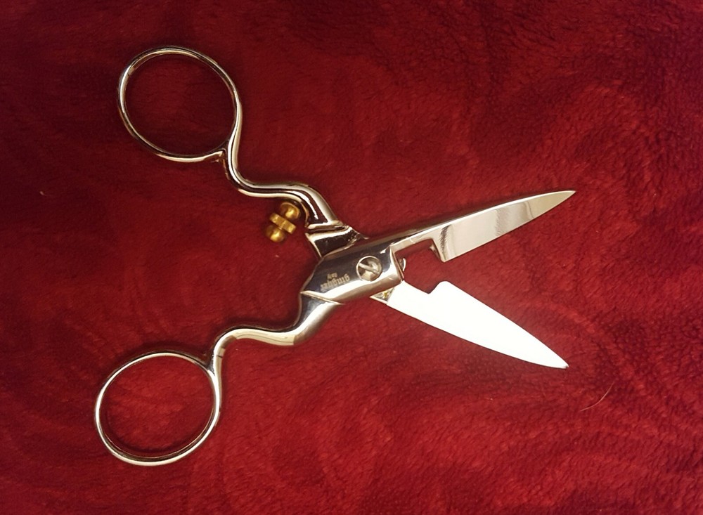 Gingher Buttonhole Scissors-Model G-BH (FREE SHIPPING)