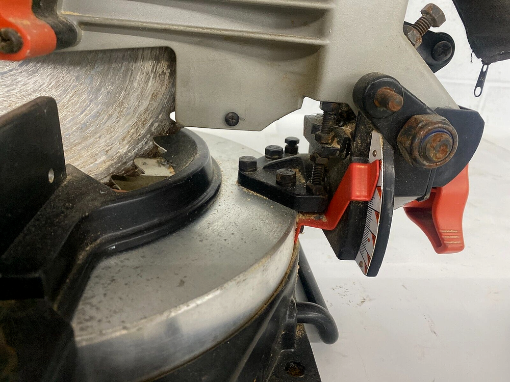 BLACK & DECKER FIRE STORM MITER SAW FS100L TYPE 1