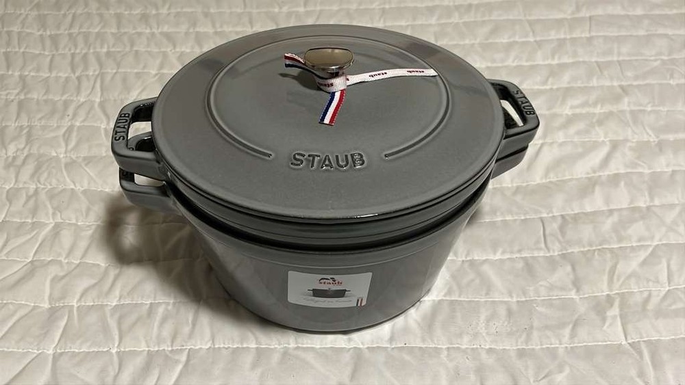Staub Cast Iron, 5 qt, Round, dutch oven, 3-pc Stackable Set