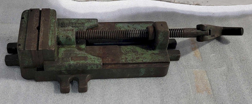 5" MACHINE VISE WITH 9" OPENING