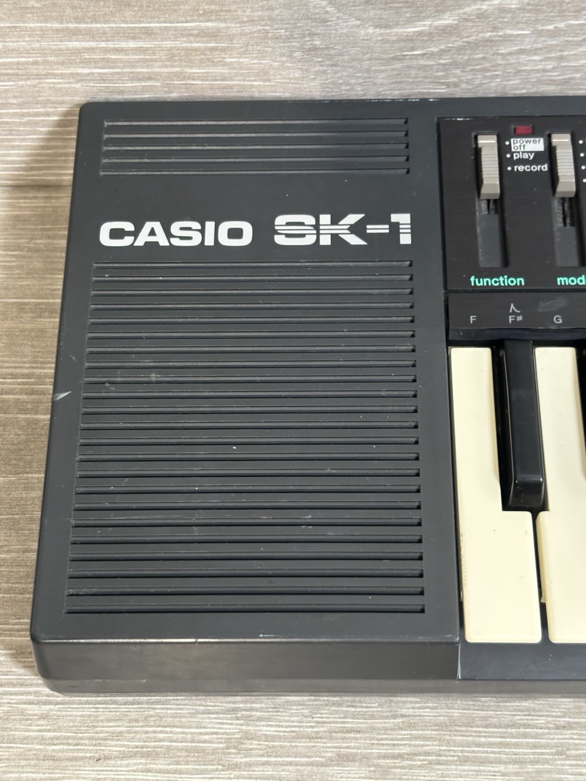 Casio SK-1 Portable 32-Key Sampling Keyboard Used, Free Shipping
