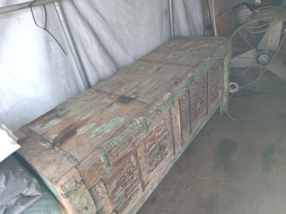 Vintage Trunk/ Buffet Table