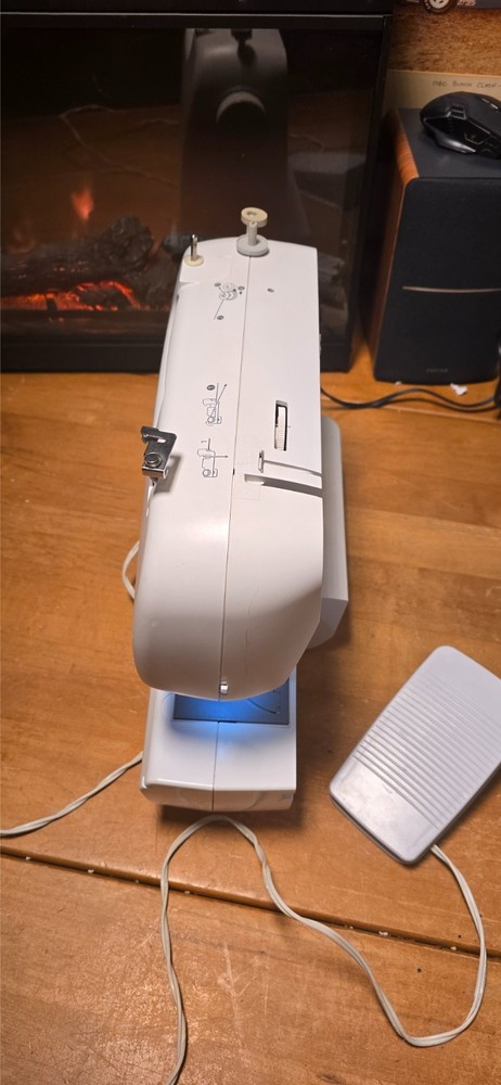 Brother CE-5000PRW Project Runway Sewing Machine – Error E1 – Untested