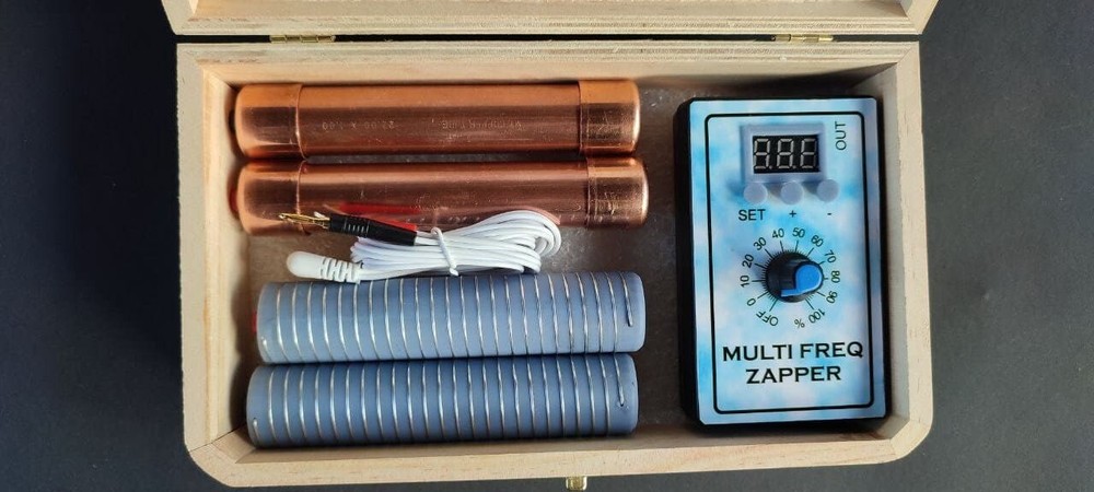 Hulda Clarck’s Protocol Gadget Multi Frequency Zapper full kit