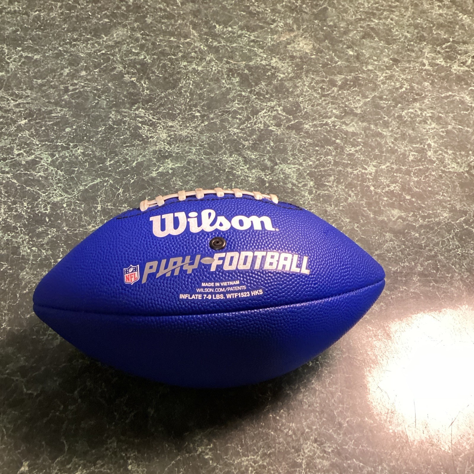 Wilson NFL Play 60 Blue Flag Football Peewee Ages 6-9 Kids Flag Ball WTF1523 HKS
