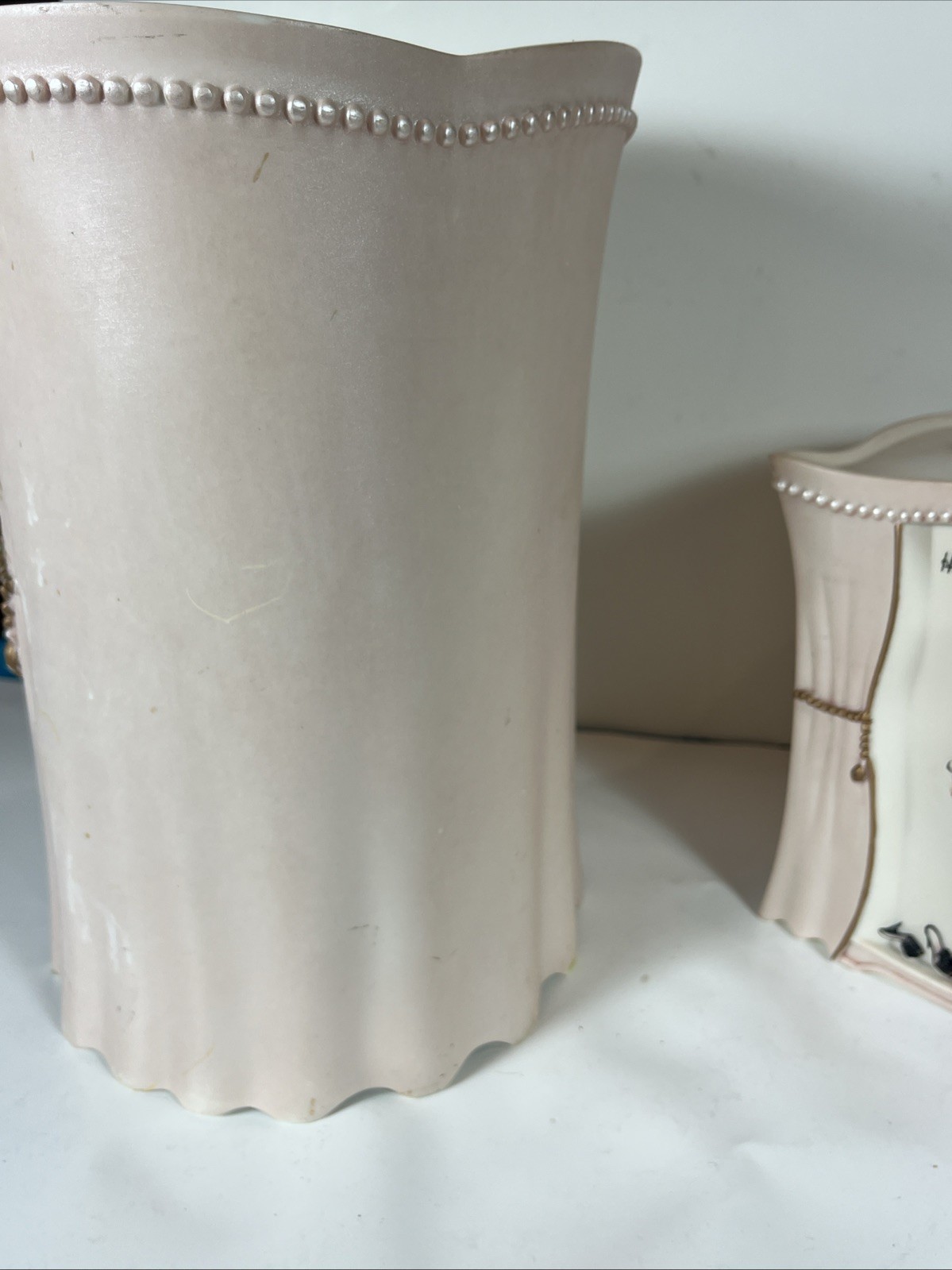 Vintage Accessories Dress To Thrill BedBath&Beyond Rare Tissue Box & Trash Can