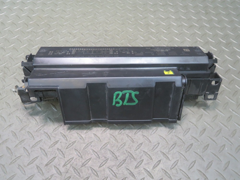 2016-2019 TESLA MODEL S 75D FRONT TRUNK FRUNK FUSE RELAY BOX MODULE UNIT