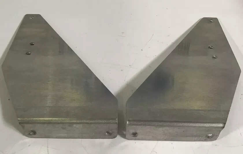 *NEW* KENWORTH DPF Box Step Brackets - 1 Pair Aluminum