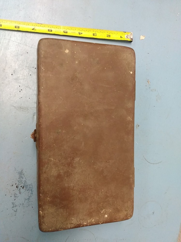 Vintage storage box (LL)