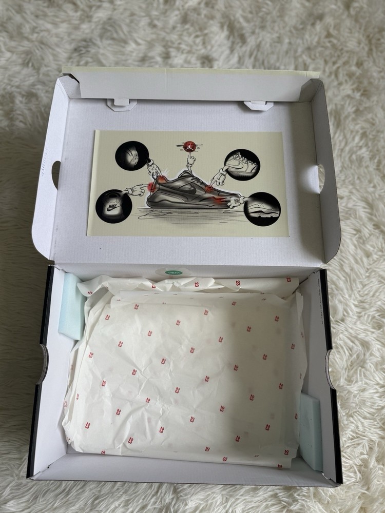 JORDAN NIKE CMFT ERA Size 9 EMPTY BOX