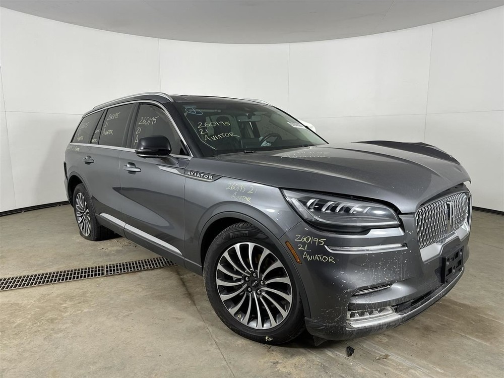 Camera/Projector Camera Windshield Mounted Fits 20-24 AVIATOR 2845073