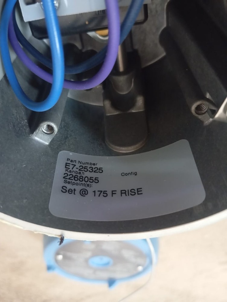 Thermon / Adjustable Control Thermostat / E7-25325