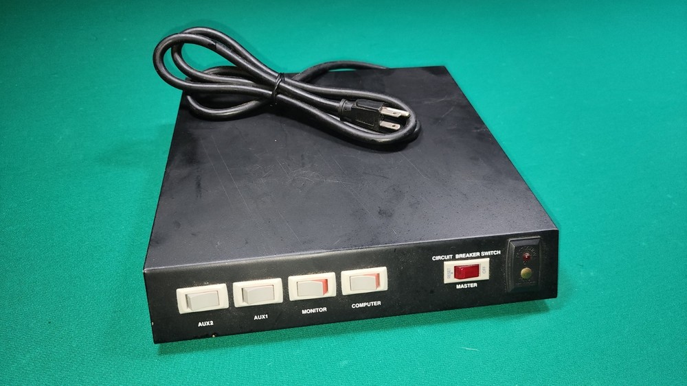 Relocatable Power Taps Model SS-GM-5, Black