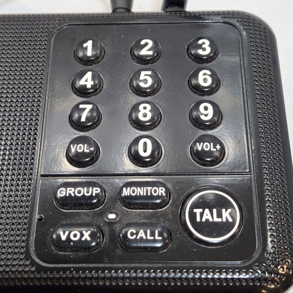 Wuloo 22 Channel 100 Code 1 Mile Range FM Wireless Intercom System - Black - UD